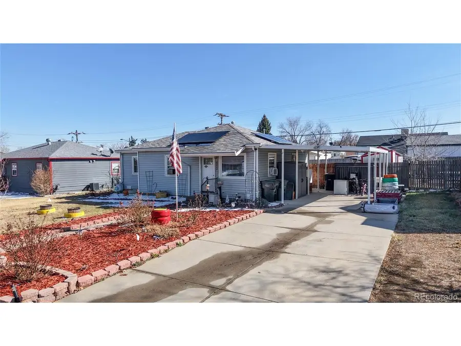 1960 Rowena St, Thornton, CO 80229 - #2