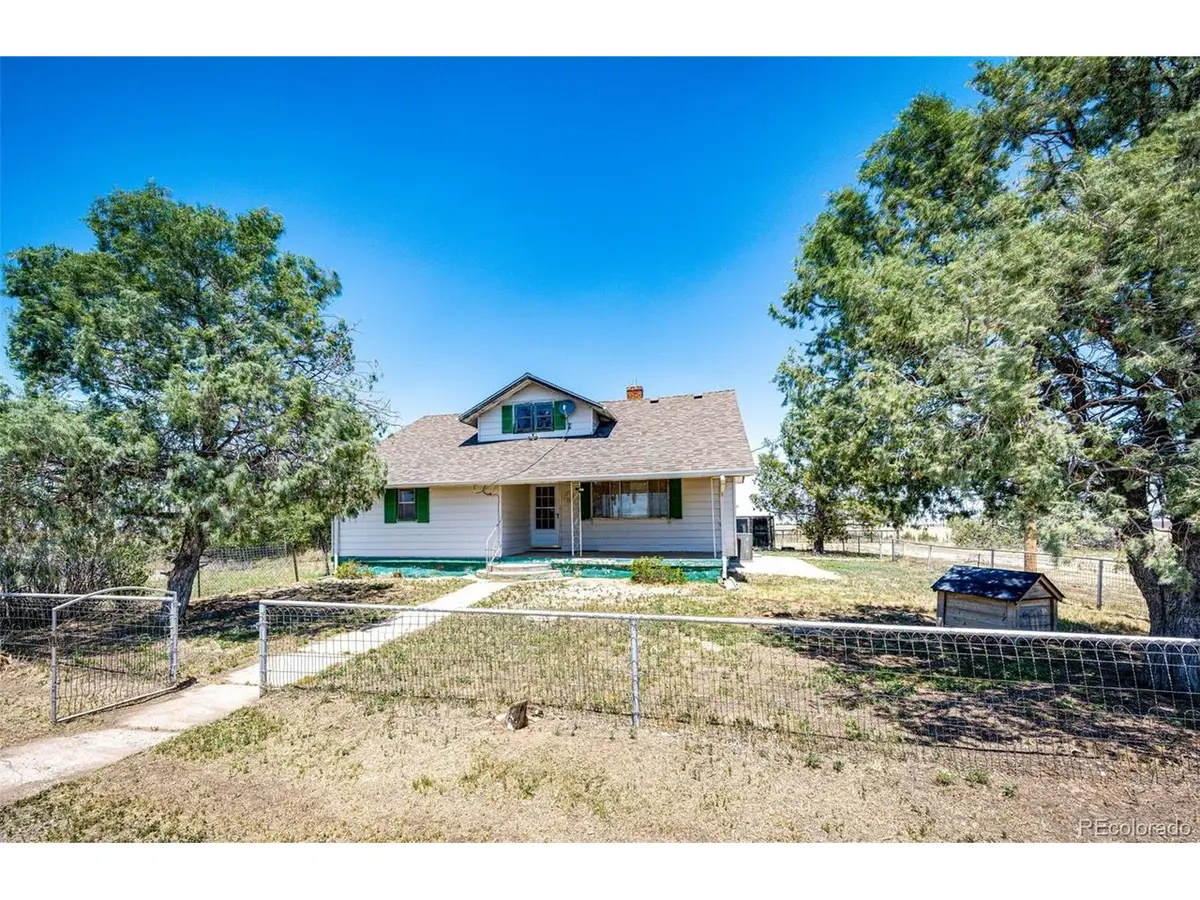 45501 E 38th Ave, Bennett, CO 80102 - #1