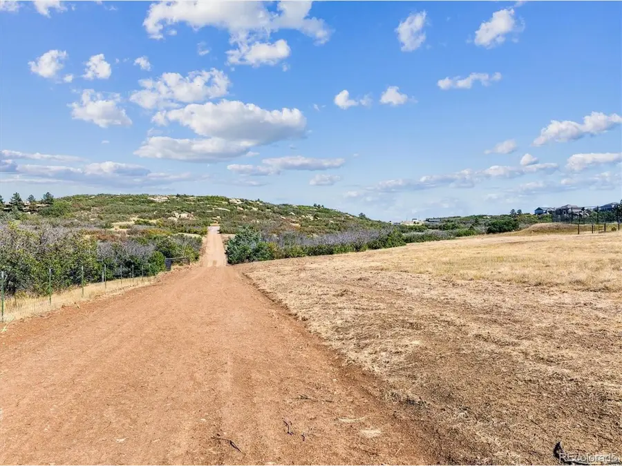 1725 N Rocky View Rd, Castle Rock, CO 80108 - Image #2