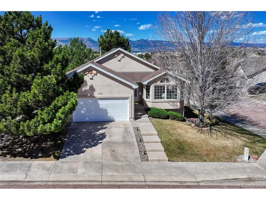 5790 Doe Skin Ct, Colorado Springs, CO 80918 - #3