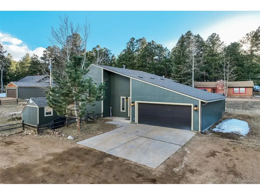 1011 W South Ave, Woodland Park, CO 80863 - #2