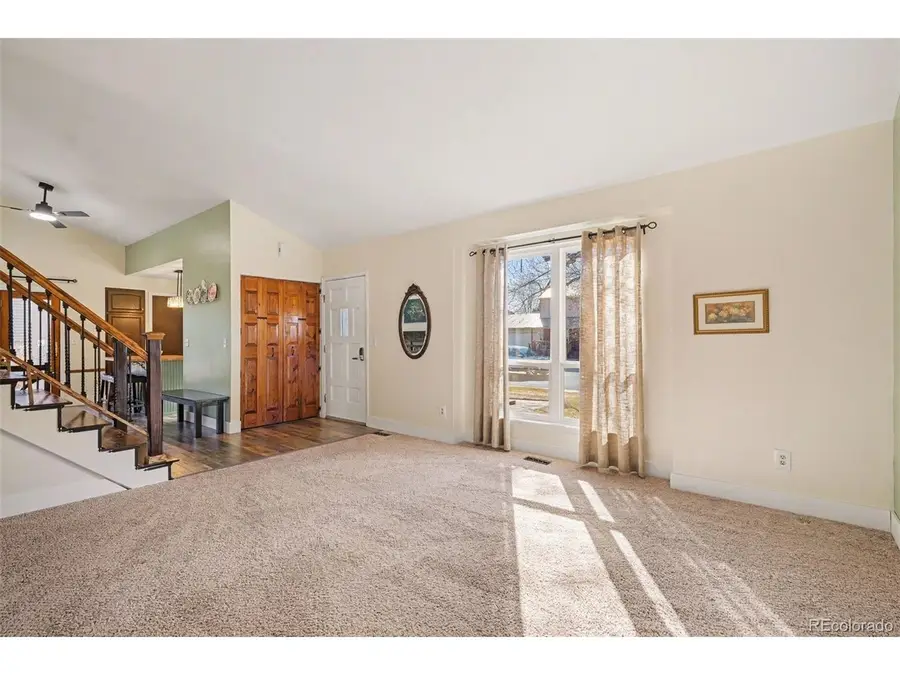 8621 W Hinsdale Pl, Littleton, CO 80128 - #3