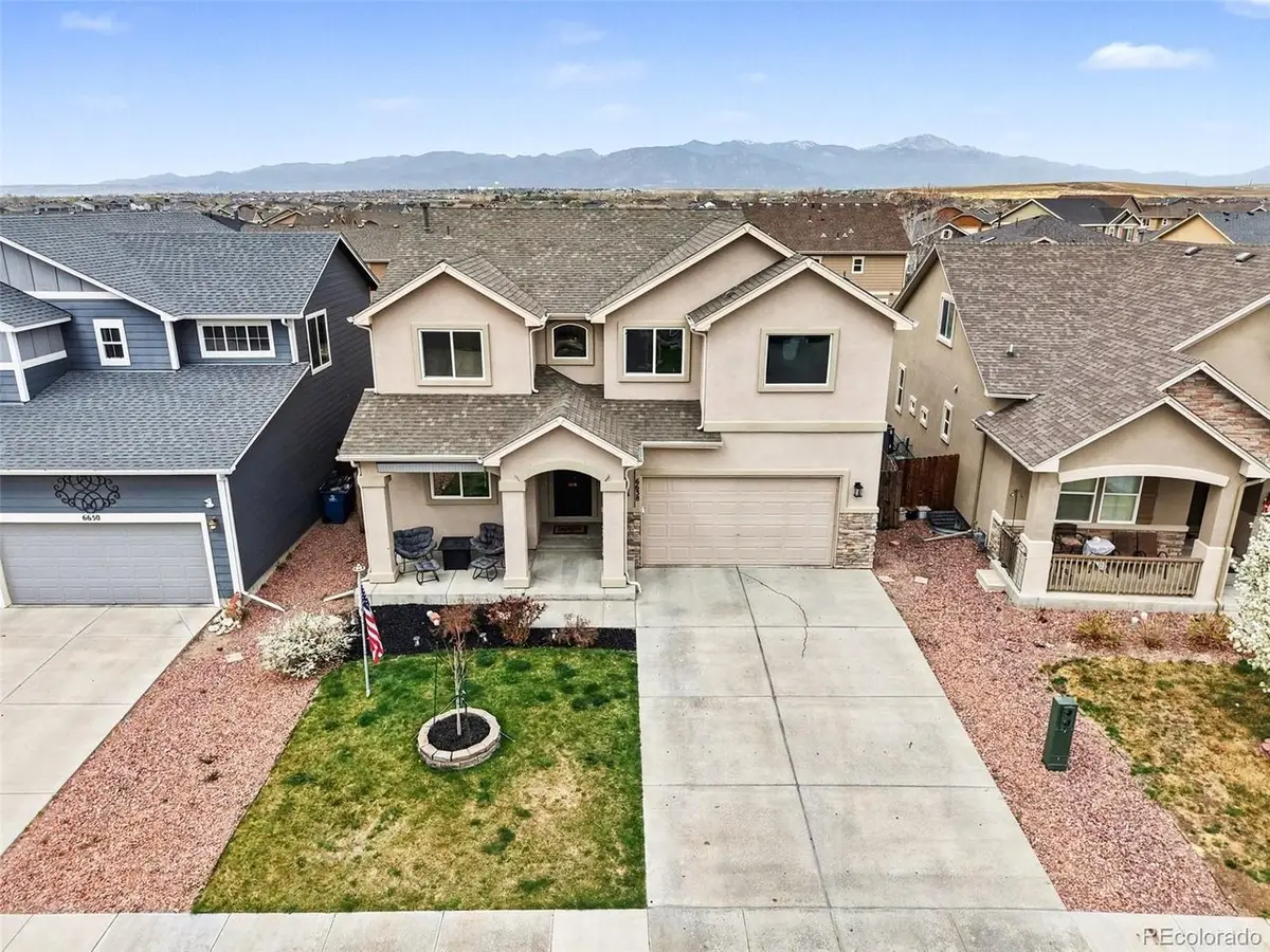 6638 Stingray Ln, Colorado Springs, CO 80925 - #1