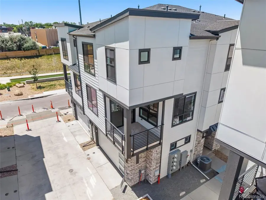 2062 S Holly St #2, Denver, CO 80222 - #2