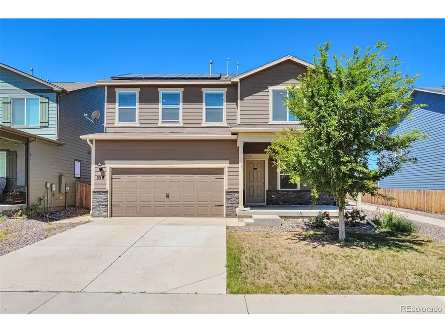 359 Maple St, Bennett, CO 80102 - #2