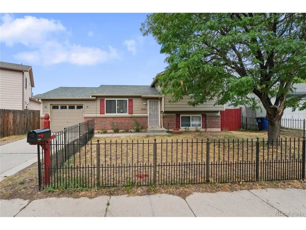 2045 Grosbear Ln, Colorado Springs, CO 80916 - #1