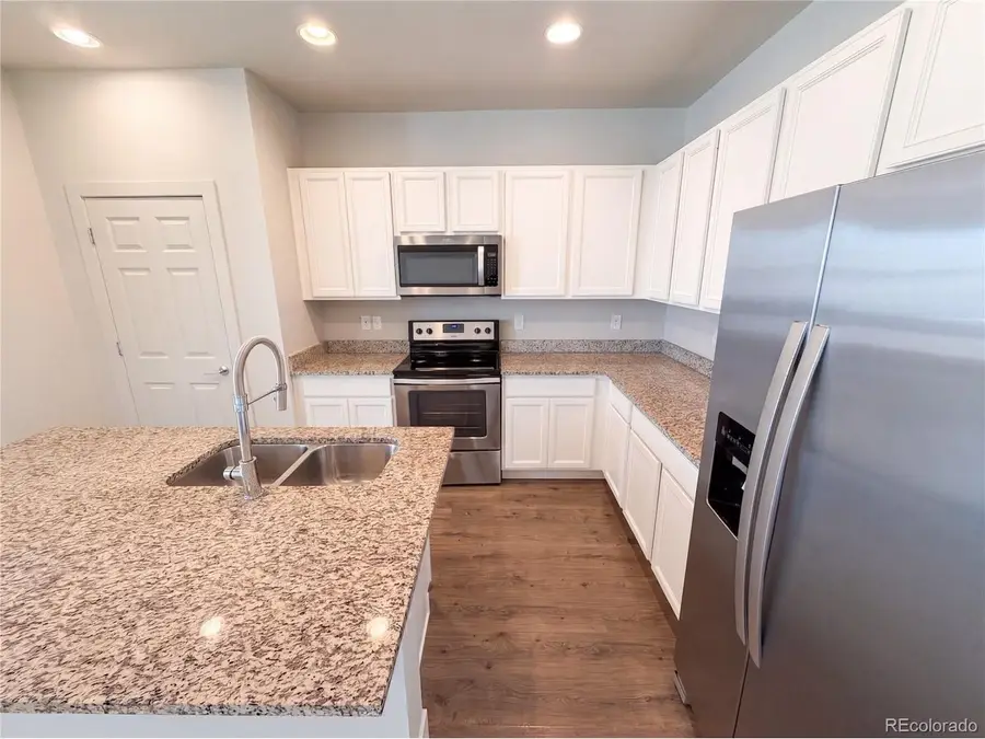 16271 Bolling Dr, Denver, CO 80239 - #2