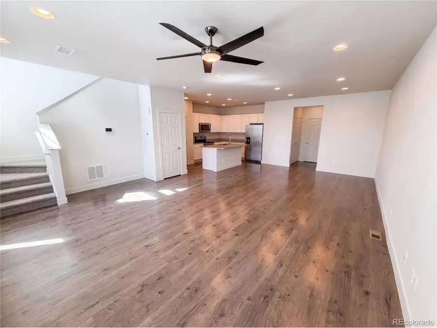 16271 Bolling Dr, Denver, CO 80239 - #3