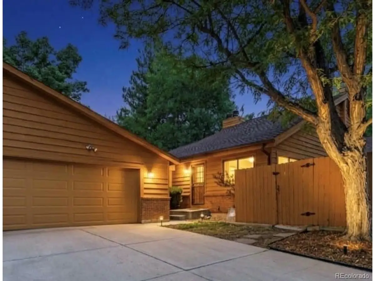 59 S Eagle Cir, Aurora, CO 80012 - #1