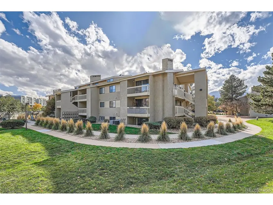 40 S Boulder Cir #4014, Boulder, CO 80303 - #2