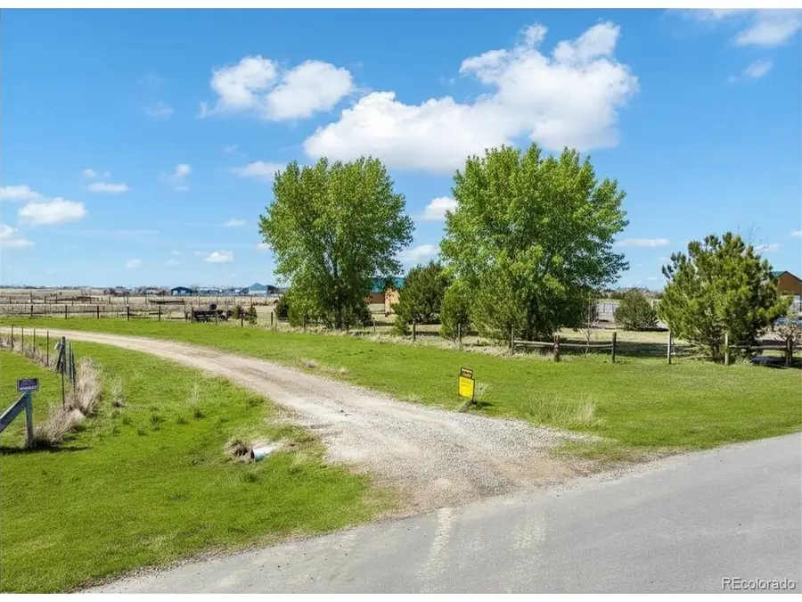 2 Flandin Ct, Strasburg, CO 80136 - #2