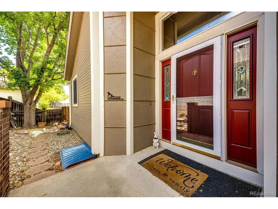 2566 S Independence Ct, Lakewood, CO 80227 - #2