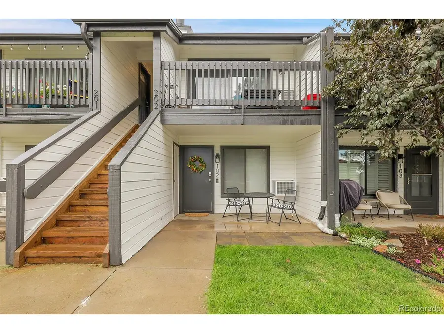 532 Oakwood Dr #B102, Castle Rock, CO 80104 - #2