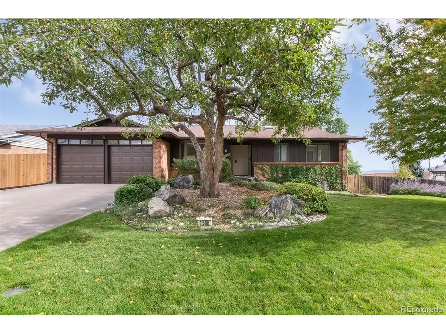 1586 S Wright Ct, Lakewood, CO 80228 - #2