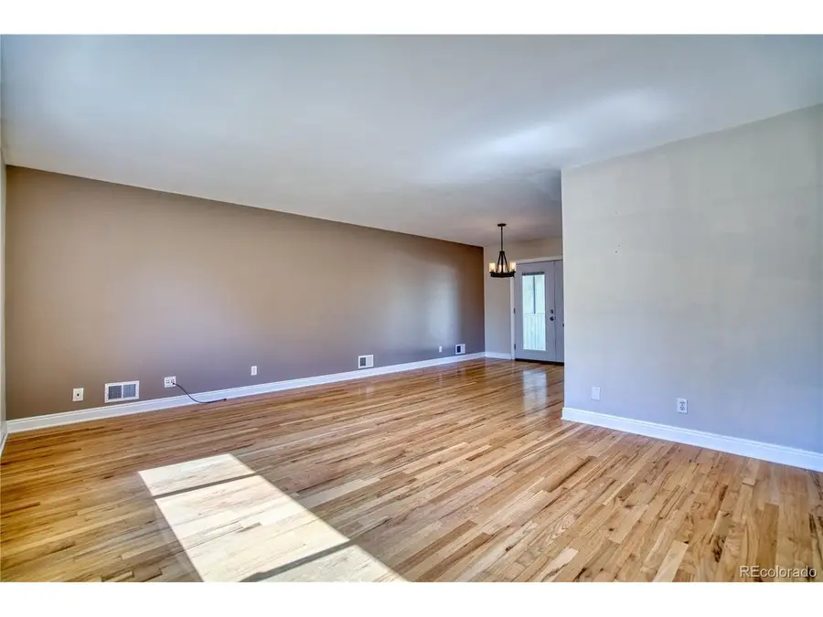 10469 Ronald Ln, Northglenn, CO 80234 - #2