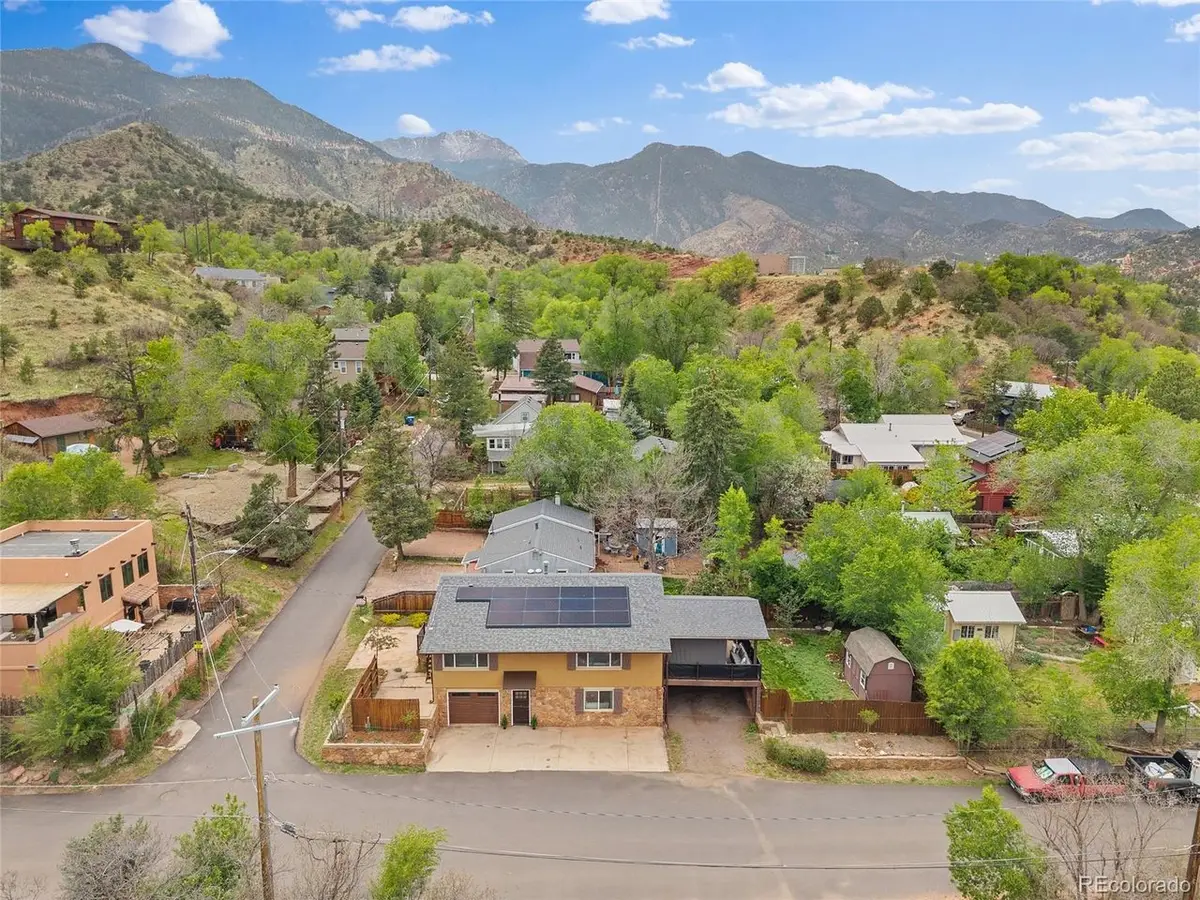 208 Oak Pl, Manitou Springs, CO 80829 - #1