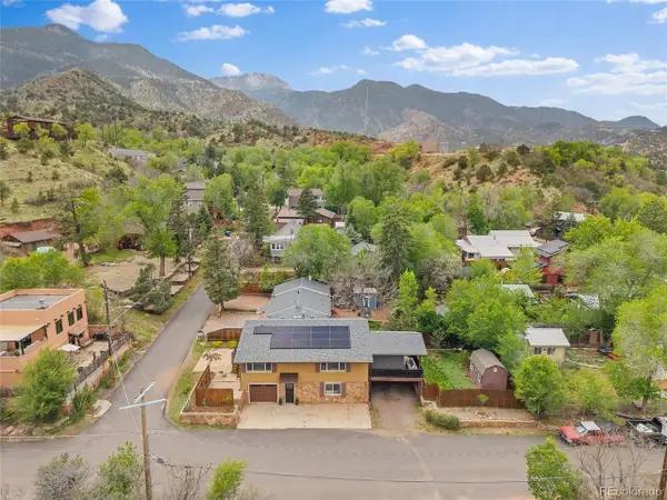 208 Oak Pl, Manitou Springs, CO 80829