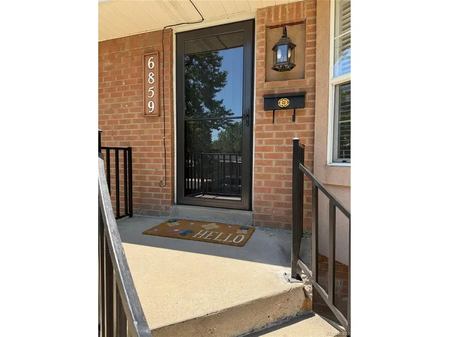 6859 S Foresthill St, Littleton, CO 80120 - #2