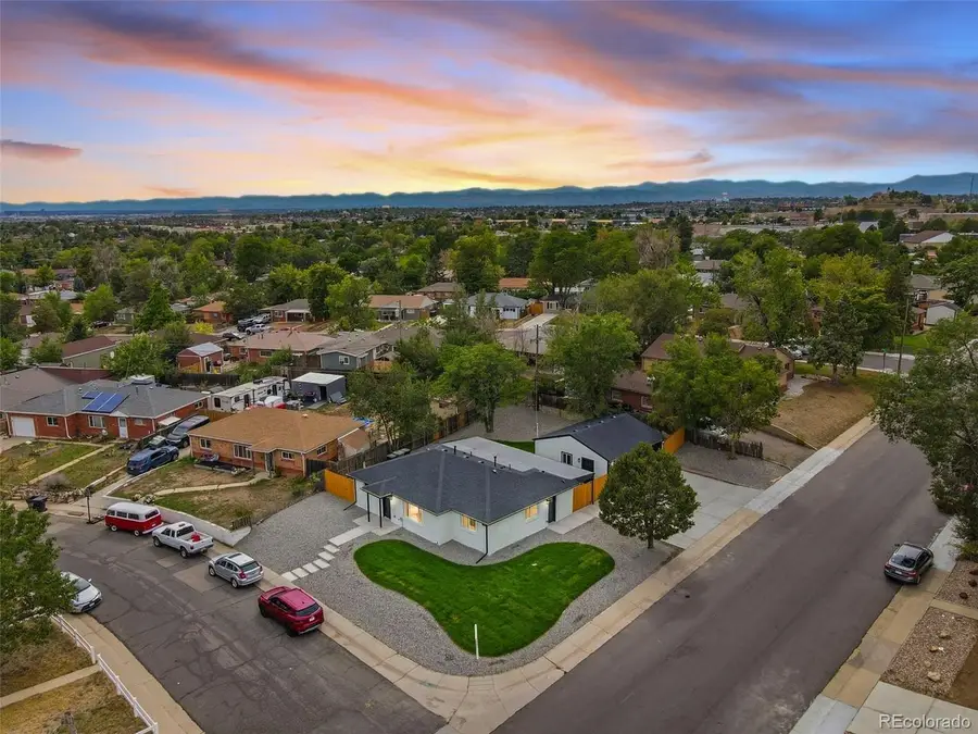 9441 Lilly Ct, Thornton, CO 80229 - #2
