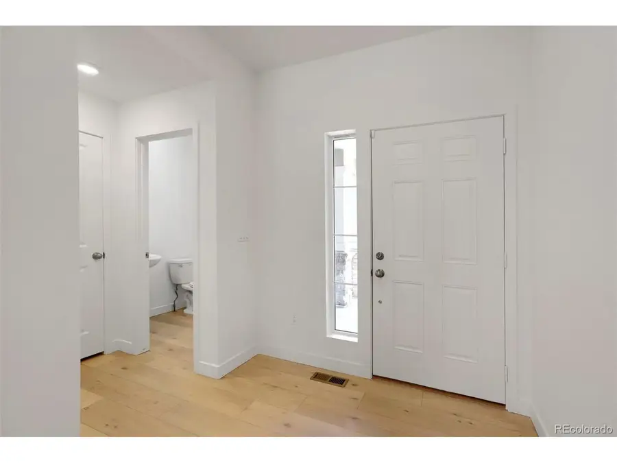 5581 Tamarack Ave, Longmont, CO 80504 - #3