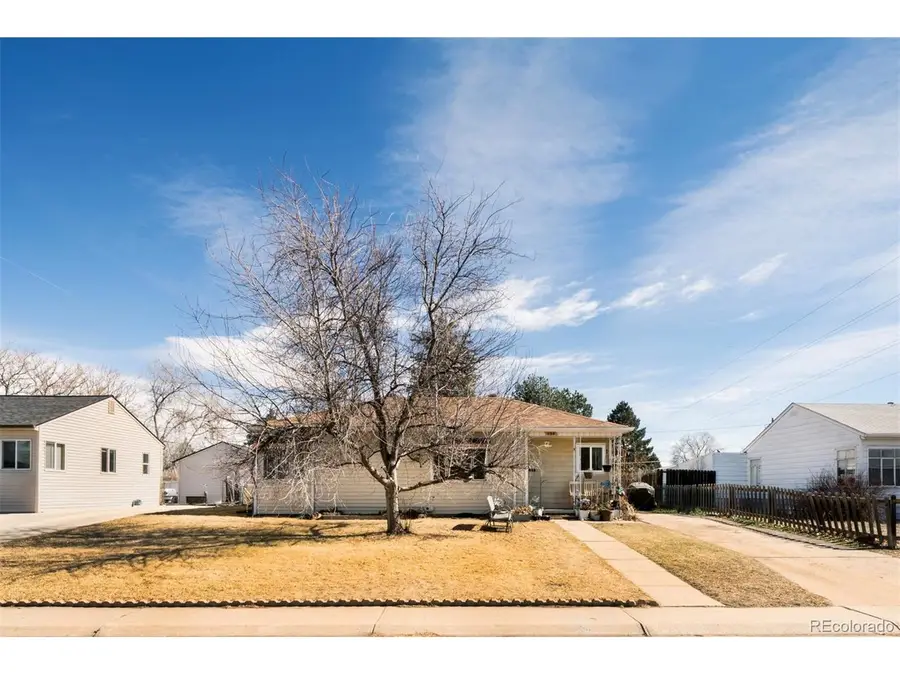 980 S Canosa Ct, Denver, CO 80219 - #3