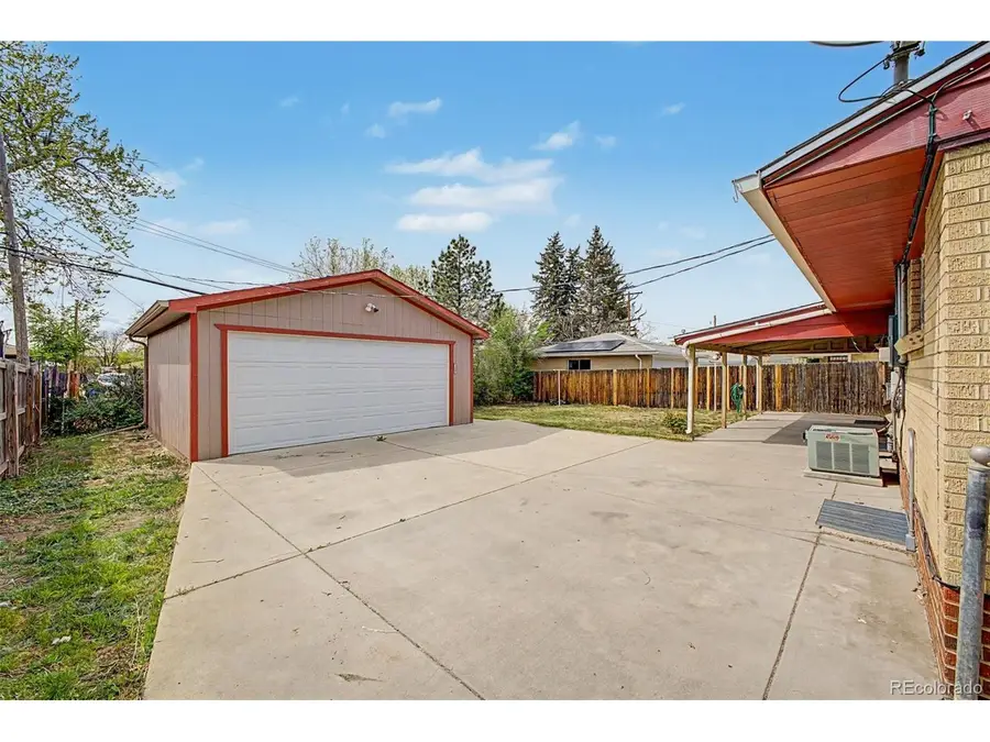 565 Florence St, Aurora, CO 80010 - #3