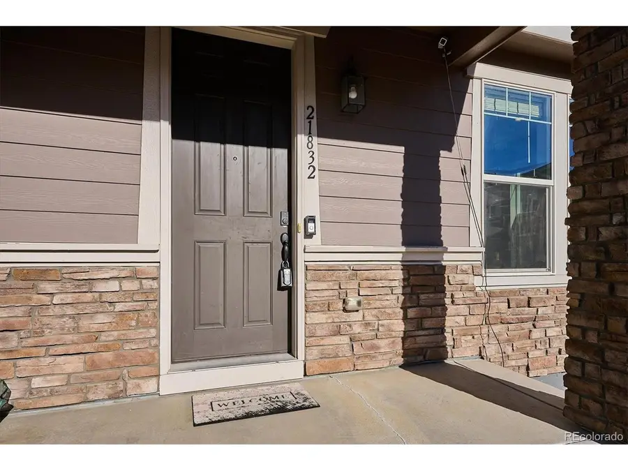21832 E Quincy Cir, Aurora, CO 80015 - Image #2