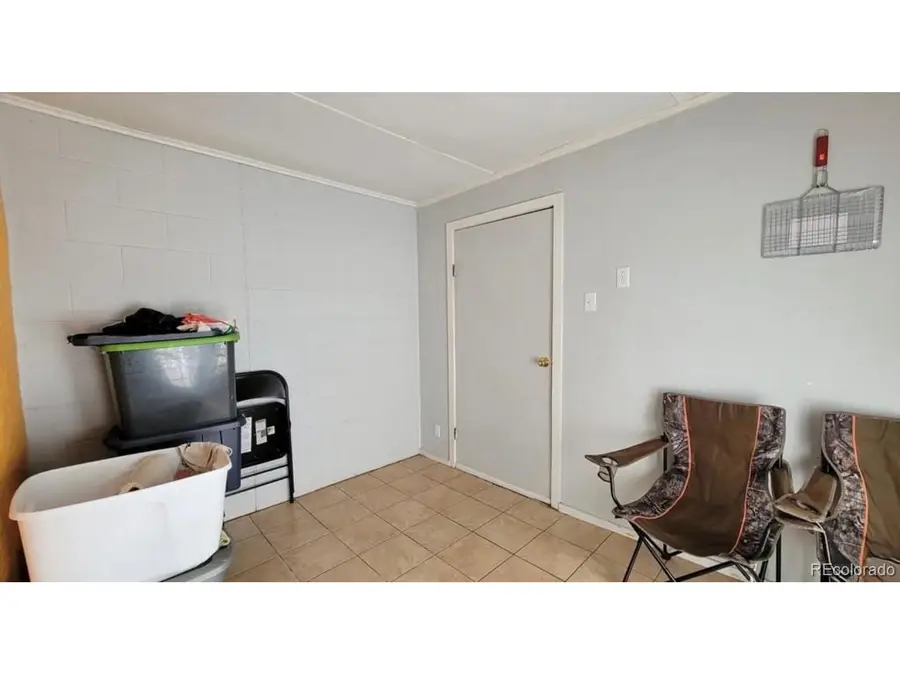 182 Gamble Ln, Pueblo, CO 81001 - Image #2