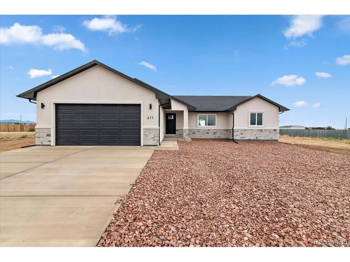 611 E Fredonia Dr, Pueblo West, CO 81007 - #1