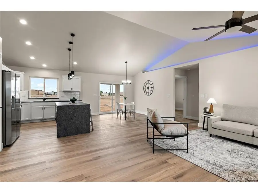 611 E Fredonia Dr, Pueblo West, CO 81007 - #3