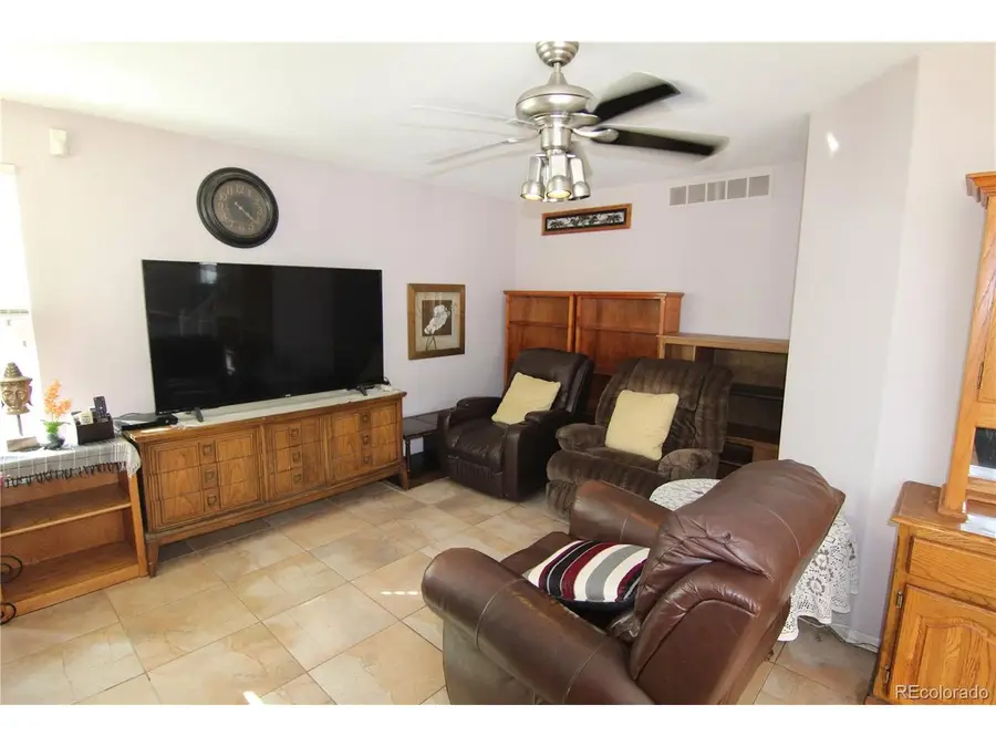 10716 Steele St, Northglenn, CO 80233 - #3