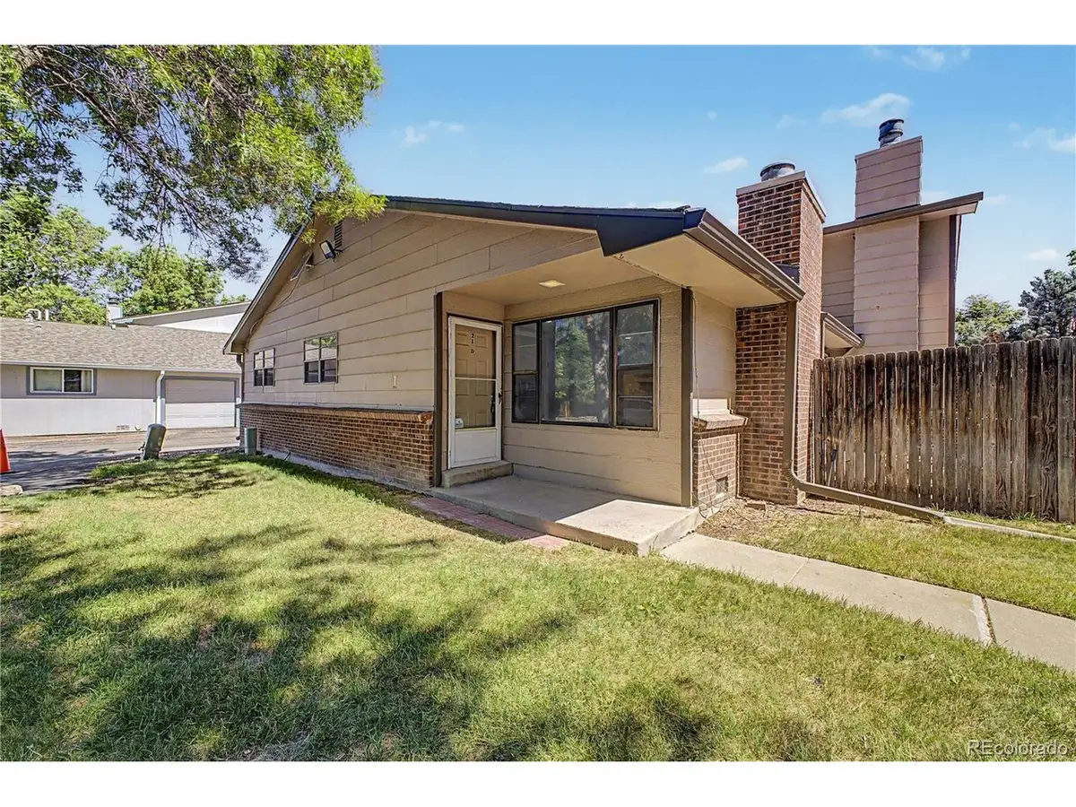 21 Newark St #D, Aurora, CO 80012 - #1