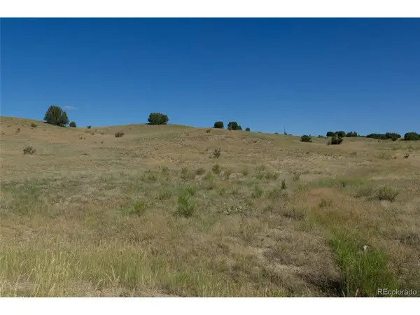 10 Greenhorn Creek Dr, Pueblo, CO 81004