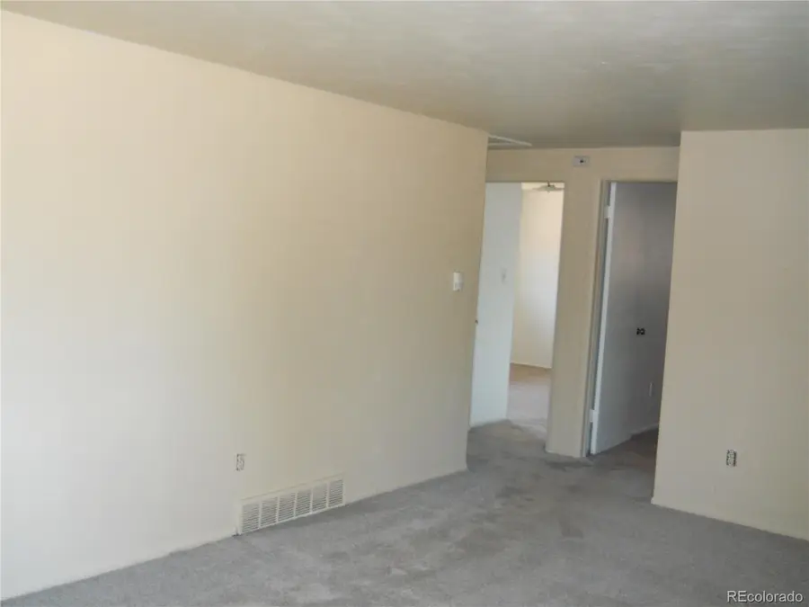 736 S Kearney St, Denver, CO 80224 - #3