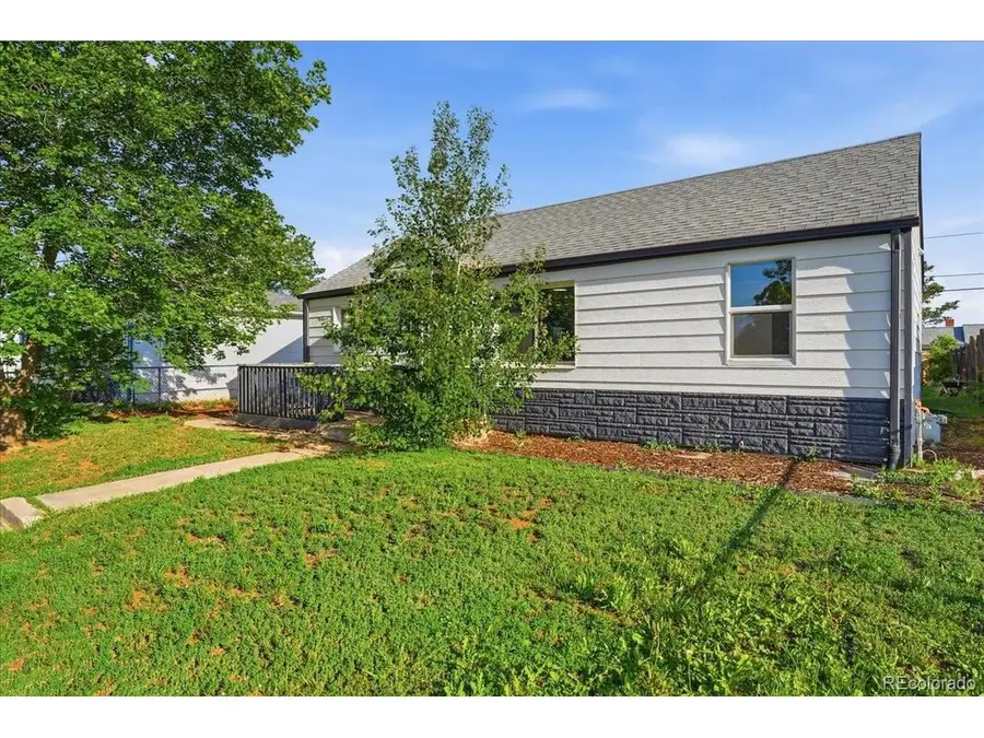 7194 Garden Ln, Commerce City, CO 80022 - #3