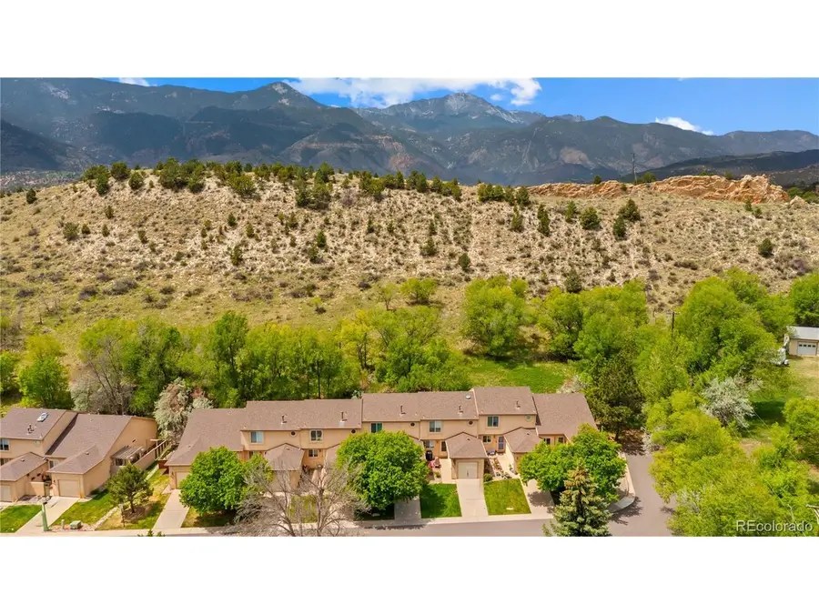 652 Echo Ln, Colorado Springs, CO 80904 - #3