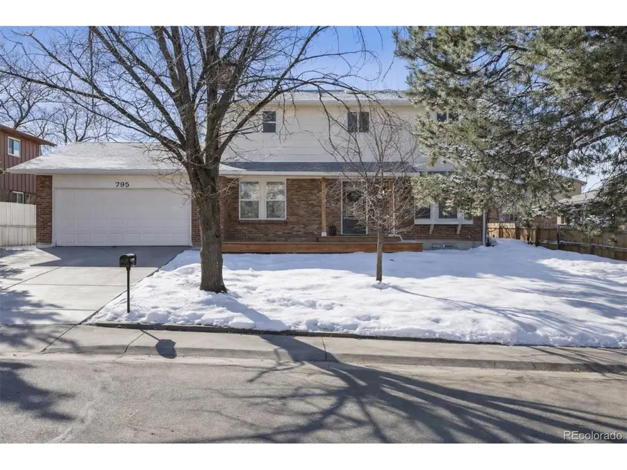 795 S Moore St, Lakewood, CO 80226 - #2