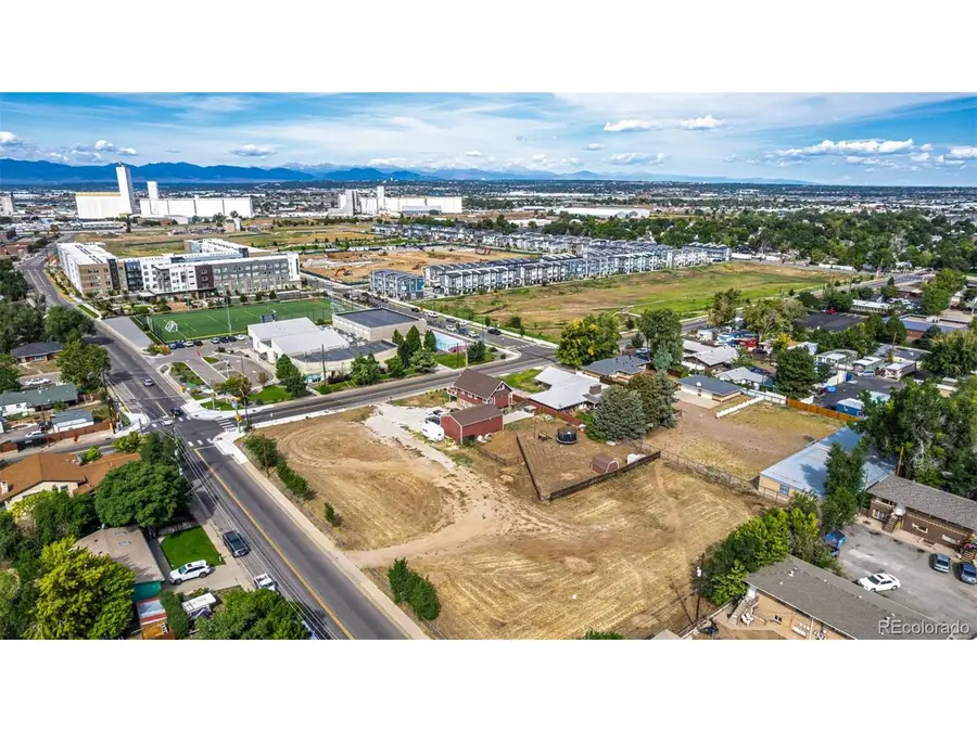 5651 E 62nd Ave, Commerce City, CO 80022 - #3