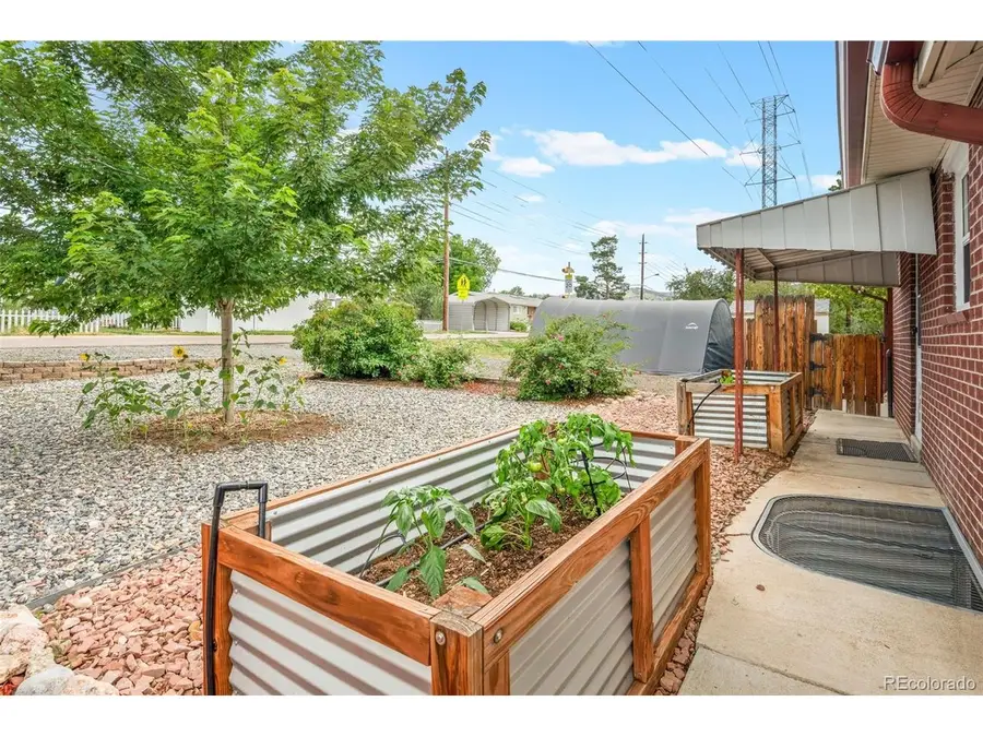 1005 Moss St, Golden, CO 80401 - #3