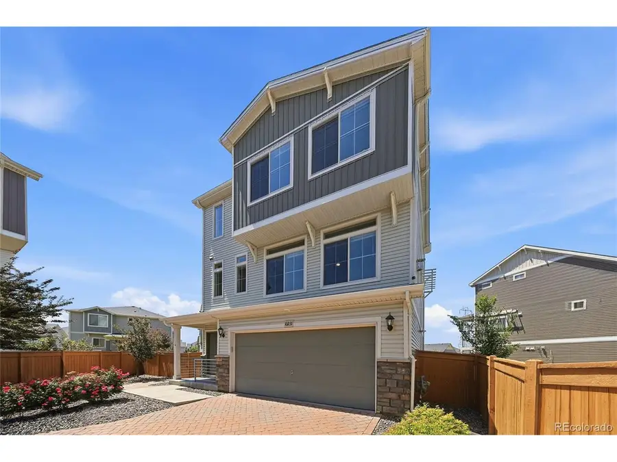 10231 Yampa Ct, Commerce City, CO 80022 - #3