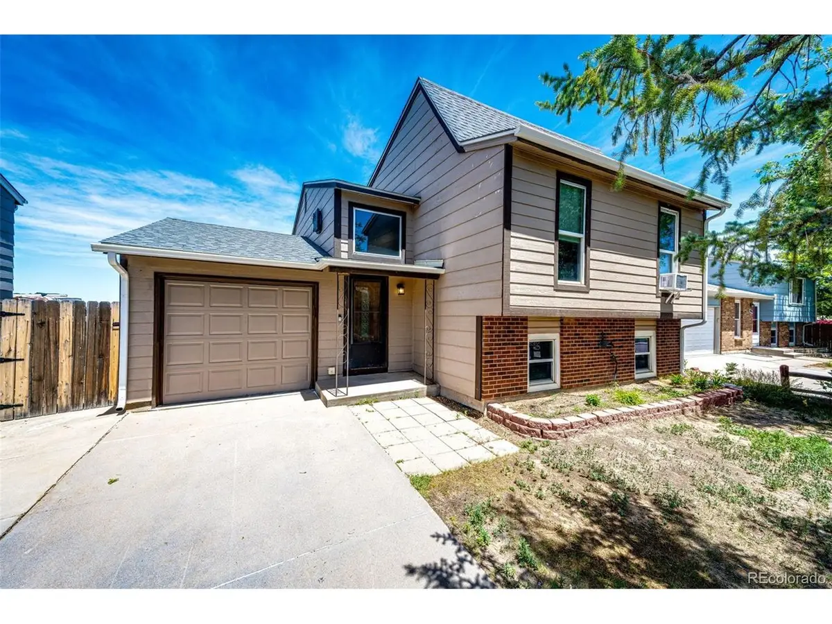 625 Madison Way, Bennett, CO 80102 - #1