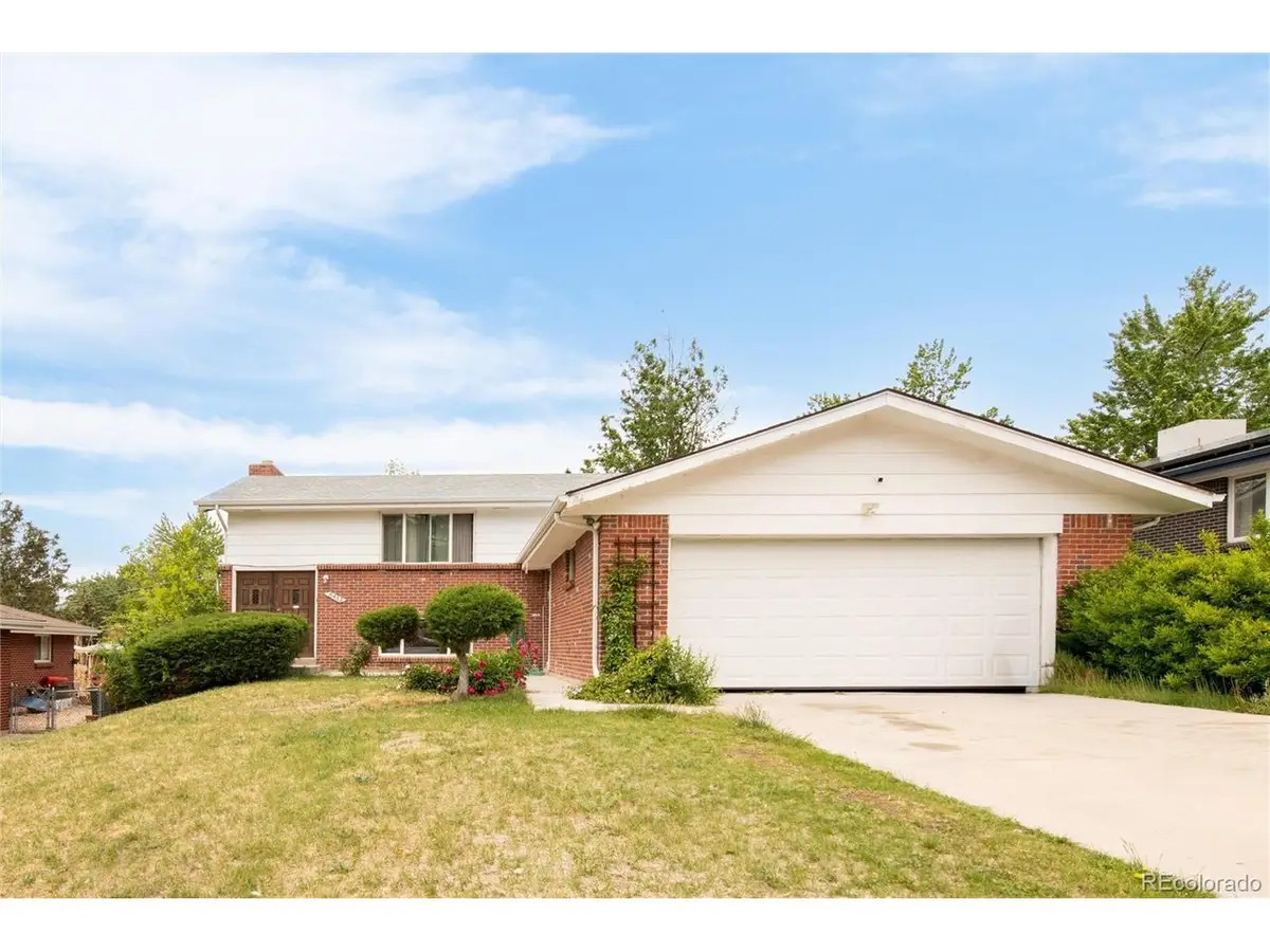 6453 Zephyr St, Arvada, CO 80004 - #1