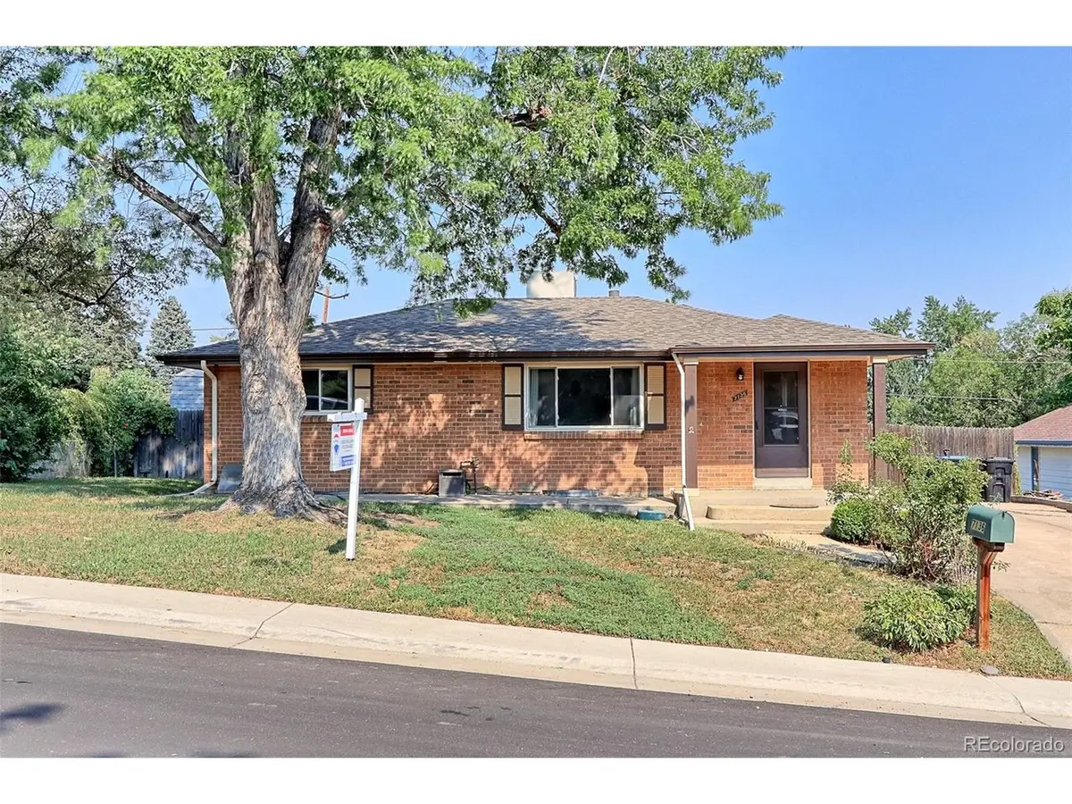 7136 Otis St, Arvada, CO 80003 - #1