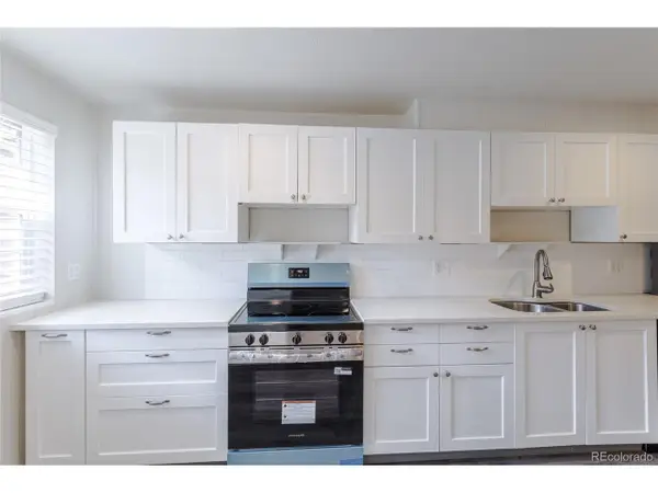 1200 S Monaco St Pkwy #17, Denver, CO 80224