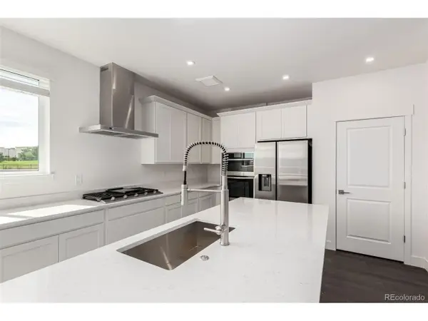 35 Ascent Trl, Englewood, CO 80112