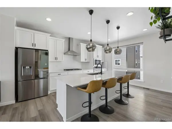 5195 Queen Ct, Arvada, CO 80002
