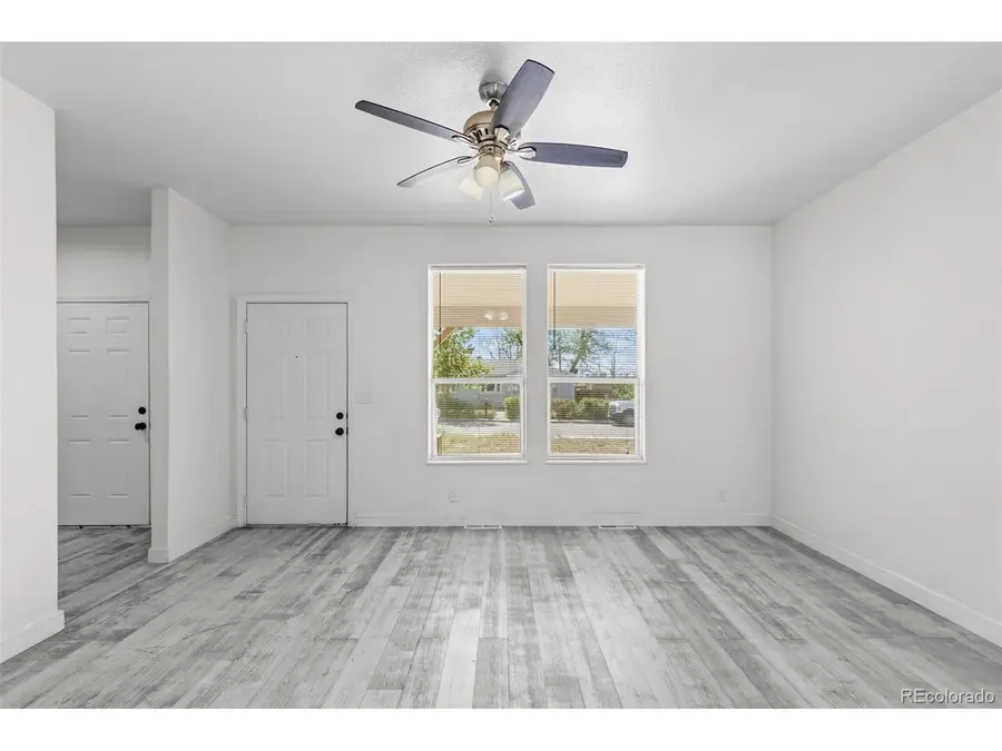 6950 Newport St, Commerce City, CO 80022 - #3