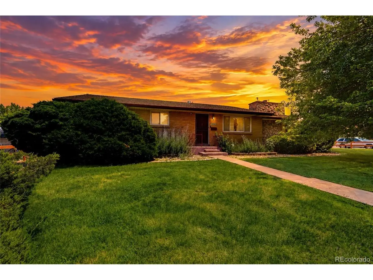 7290 S Penrose Ct, Centennial, CO 80122 - #1