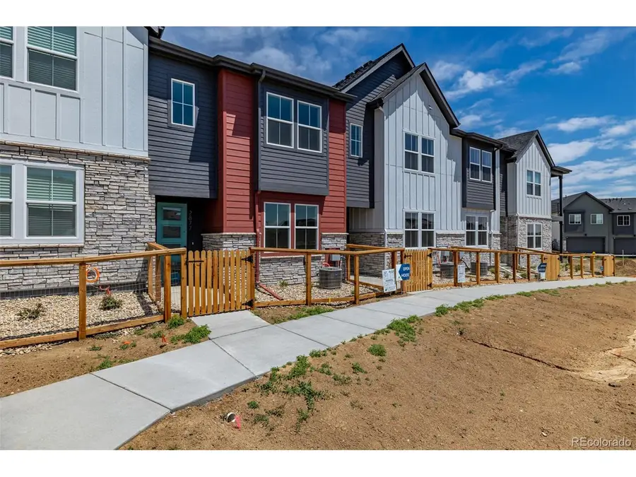 2877 E 103rd Dr, Thornton, CO 80229 - Image #2