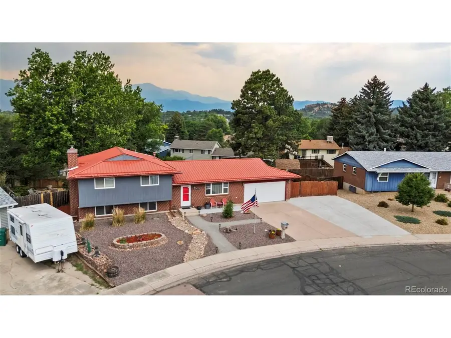 2110 Greenwich Cir, Colorado Springs, CO 80909 - #2
